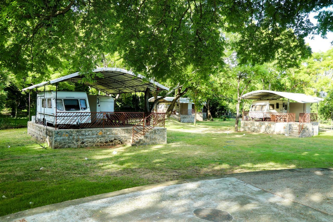 Malwathu Oya Caravan Park Anuradhapura Exterior foto