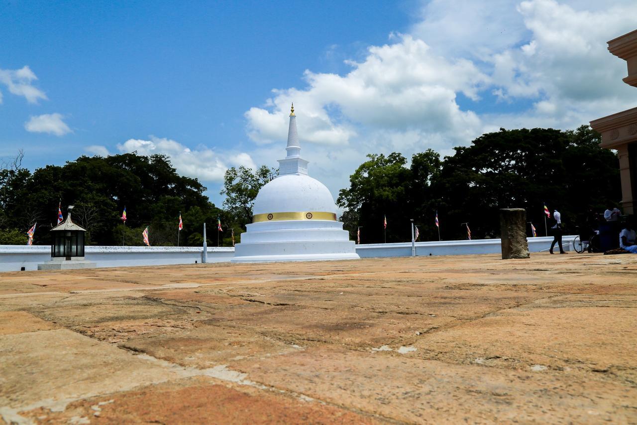 Malwathu Oya Caravan Park Anuradhapura Exterior foto